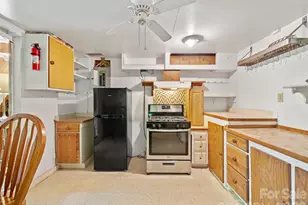 1331 Georges Fork Rd, Burnsville, NC 28714 - Photo 8