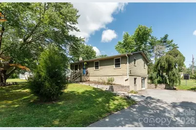 1177 Runway Drive, Hendersonville, NC 28792 - Photo 1