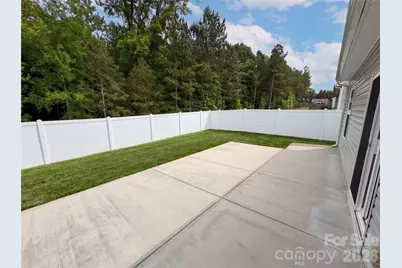 7336 Amberly Hills Road, Charlotte, NC 28215 - Photo 24