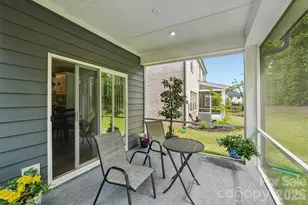 8137 Franklin Trl St, Charlotte, NC 28227 - Photo 2