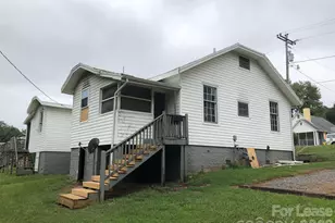 660 E Sharpe St, Statesville, NC 28677 - Photo 2