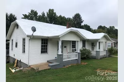 660 E Sharpe Street, Statesville, NC 28677 - Photo 1