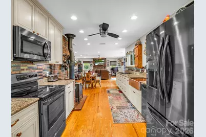 360 Shadow Lane, Green Mountain, NC 28740 - Photo 12
