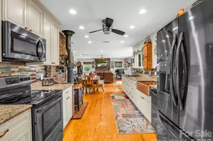 360 Shadow Ln, Green Mountain, NC 28740 - Photo 12