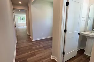 3157 Finchborough Ct, Charlotte, NC 28269 - Photo 6