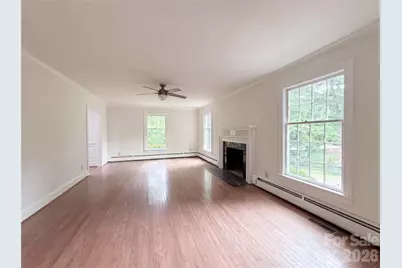 318 Valley Stream Road, Statesville, NC 28677 - Photo 8