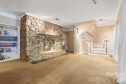 655 21st Avenue NW, Hickory, NC 28601 - Photo 30