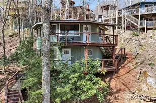 109 Beechwood Ln, Beech Mountain, NC 28604 - Photo 1