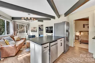 109 Beechwood Ln, Beech Mountain, NC 28604 - Photo 2