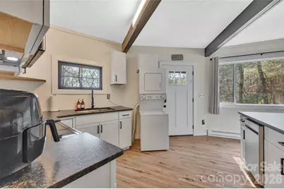 109 Beechwood Lane, Beech Mountain, NC 28604 - Photo 4
