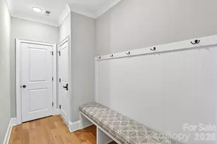 7005 Providence Ln W, Charlotte, NC 28226 - Photo 16