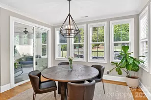 7005 Providence Ln W, Charlotte, NC 28226 - Photo 12