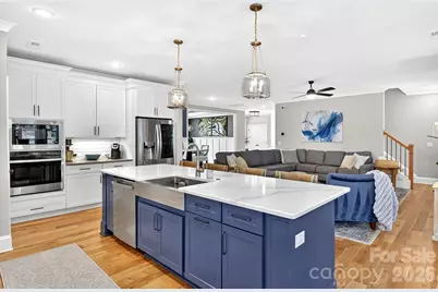7005 Providence Lane W, Charlotte, NC 28226 - Photo 10