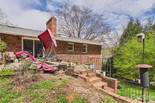 119 Creekside Dr, Morganton, NC 28655 - Photo 10