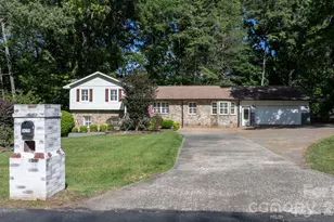 14214 Honeysuckle Ridge Dr, Matthews, NC 28105 - Photo 1