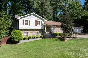 14214 Honeysuckle Ridge Dr, Matthews, NC 28105 - Photo 1