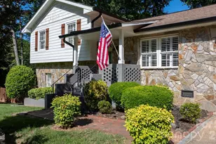 14214 Honeysuckle Ridge Dr, Matthews, NC 28105 - Photo 2