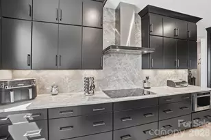 5225 Glenwalk Dr, Charlotte, NC 28269 - Photo 16
