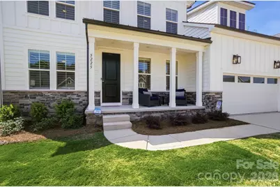 5225 Glenwalk Drive, Charlotte, NC 28269 - Photo 2