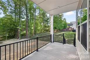 3883 12th St NE, Hickory, NC 28601 - Photo 32