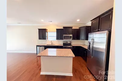 7110 Strawberry Fields Lane, Charlotte, NC 28278 - Photo 2