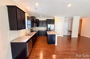 7110 Strawberry Fields Ln, Charlotte, NC 28278 - Photo 8