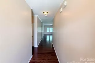 7110 Strawberry Fields Ln, Charlotte, NC 28278 - Photo 10