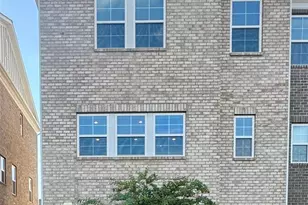 7937 Reunion Row Dr, Charlotte, NC 28277 - Photo 2