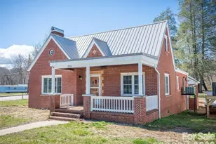 228 Main St, Rosman, NC 28772 - Photo 2