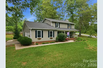 1496 Hardwood Circle, Newton, NC 28658 - Photo 4