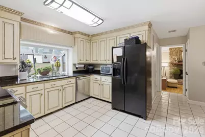 1496 Hardwood Circle, Newton, NC 28658 - Photo 14