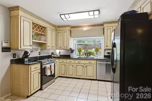 1496 Hardwood Cir, Newton, NC 28658 - Photo 12