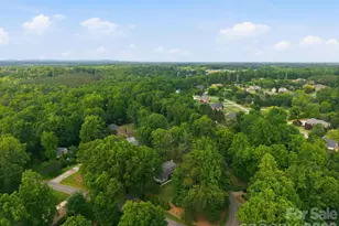 1496 Hardwood Cir, Newton, NC 28658 - Photo 46