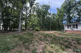 915 Jay Burke Rd, Taylorsville, NC 28681 - Photo 4