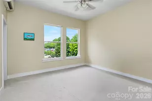 613 McNinch St, Charlotte, NC 28208 - Photo 18