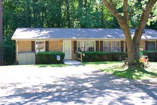 4631 Highlake Dr, Charlotte, NC 28215 - Photo 1