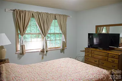 4631 Highlake Drive, Charlotte, NC 28215 - Photo 22