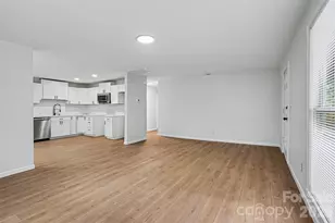 9118 S Lakebrook Rd, Charlotte, NC 28214 - Photo 4