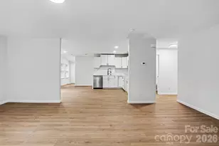 9118 S Lakebrook Rd, Charlotte, NC 28214 - Photo 6