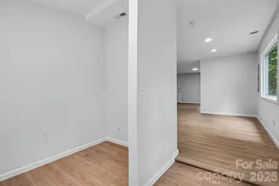 9118 S Lakebrook Road, Charlotte, NC 28214 - Photo 8