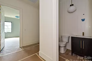 1329 Bevis Dr, Charlotte, NC 28209 - Photo 36