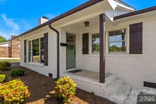 918 Henry St, Kings Mountain, NC 28086 - Photo 2
