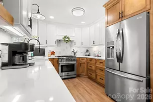 918 Henry St, Kings Mountain, NC 28086 - Photo 6