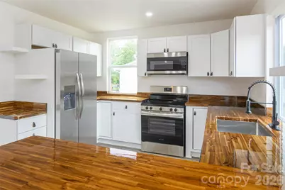 286 Berkeley Road, Hendersonville, NC 28792 - Photo 12