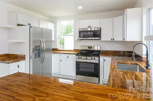 286 Berkeley Rd, Hendersonville, NC 28792 - Photo 12