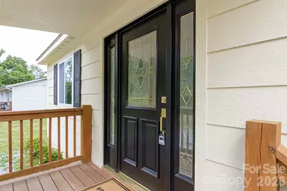 286 Berkeley Road, Hendersonville, NC 28792 - Photo 2