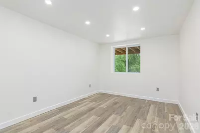 286 Berkeley Road, Hendersonville, NC 28792 - Photo 20