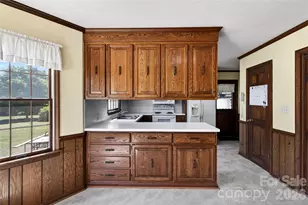 4092 Henry Dellinger Rd, Maiden, NC 28650 - Photo 10