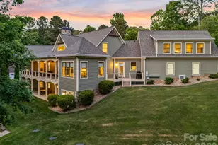 2243 Whiterock Ct, Sherrills Ford, NC 28673 - Photo 4