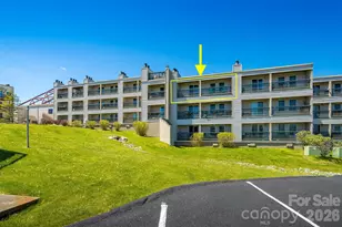 301 Pinnacle Inn Rd, Beech Mountain, NC 28604 - Photo 2